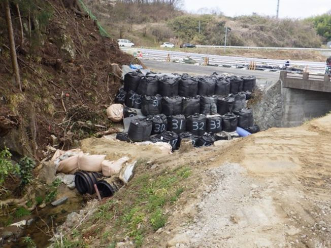 道路橋りょう整備工事（道路改良）飯野三春石川線の施工前写真