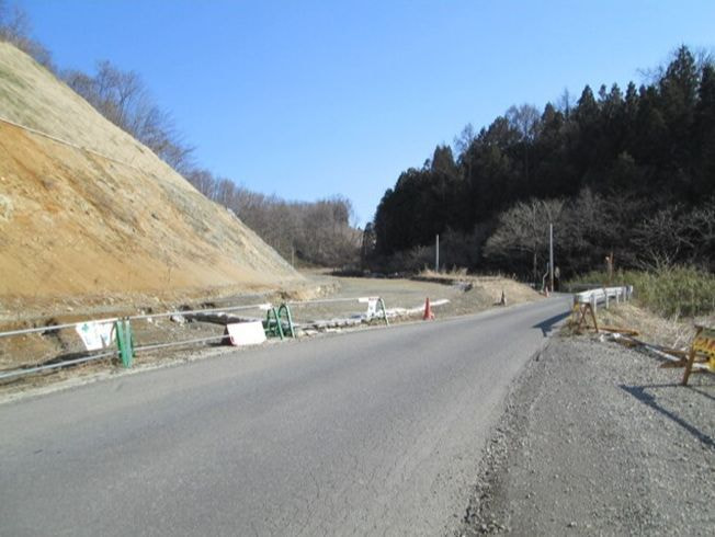 道路橋りょう整備工事（改良舗装）飯野三春石川線の施工前写真